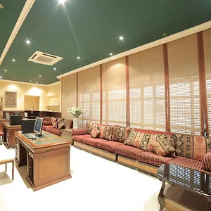 White Palace **** Riyadh