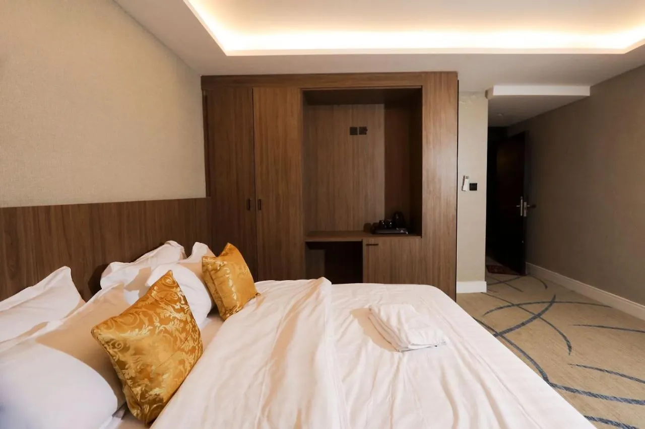 الرياض 1800 Degrees Hotel